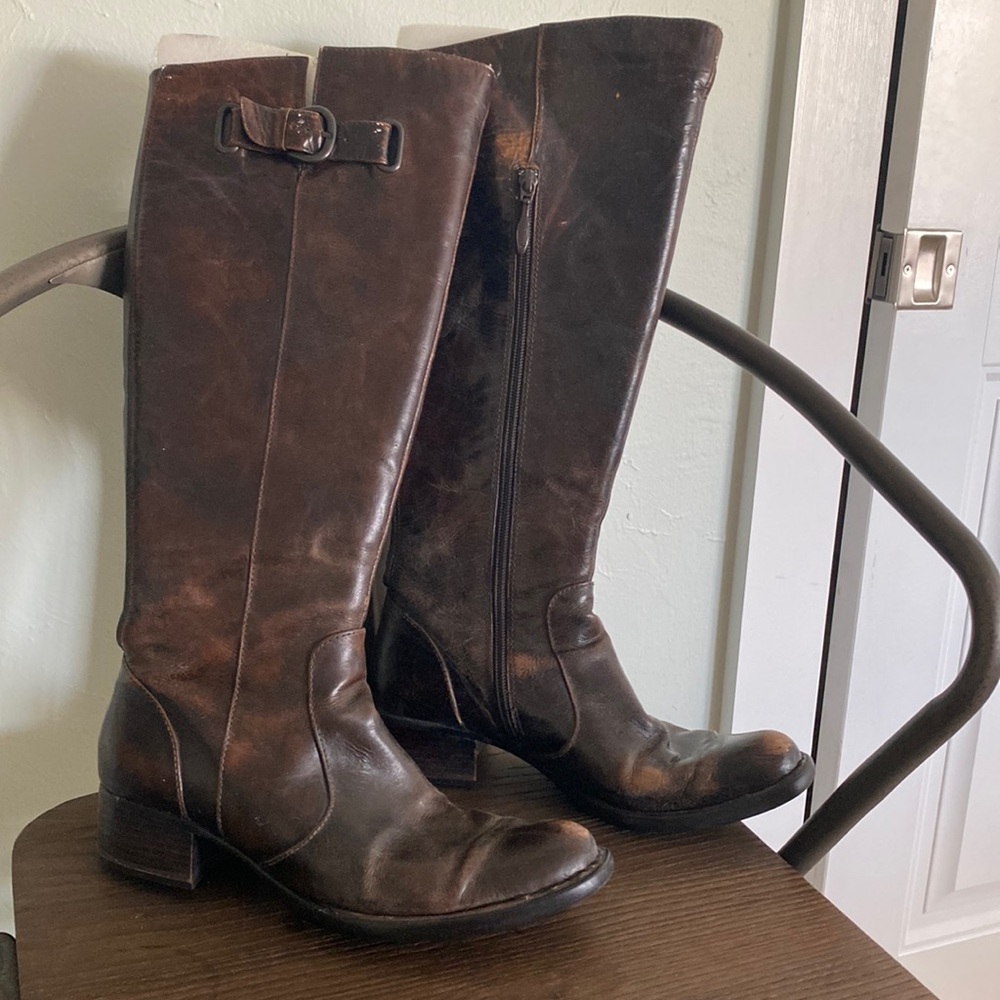 Born Crown Knee high ladies boots.